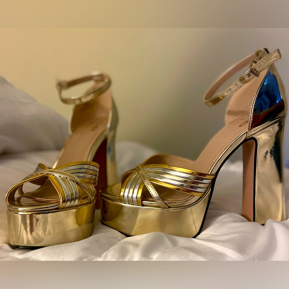 Never Worn sexy platform heels